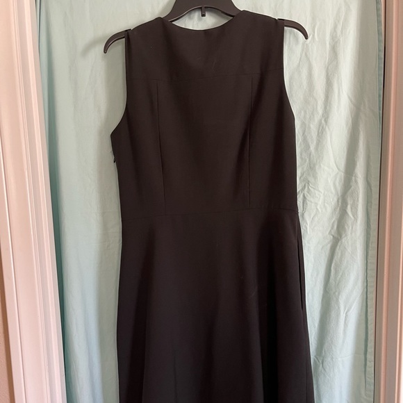 Anne Klein knee length business dress - Picture 2 of 4